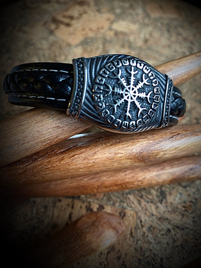 Viking Leather Bracelet - Vegvisir Runes