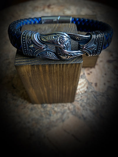 The Nordic Seafarer’s Knott Viking Bracelet